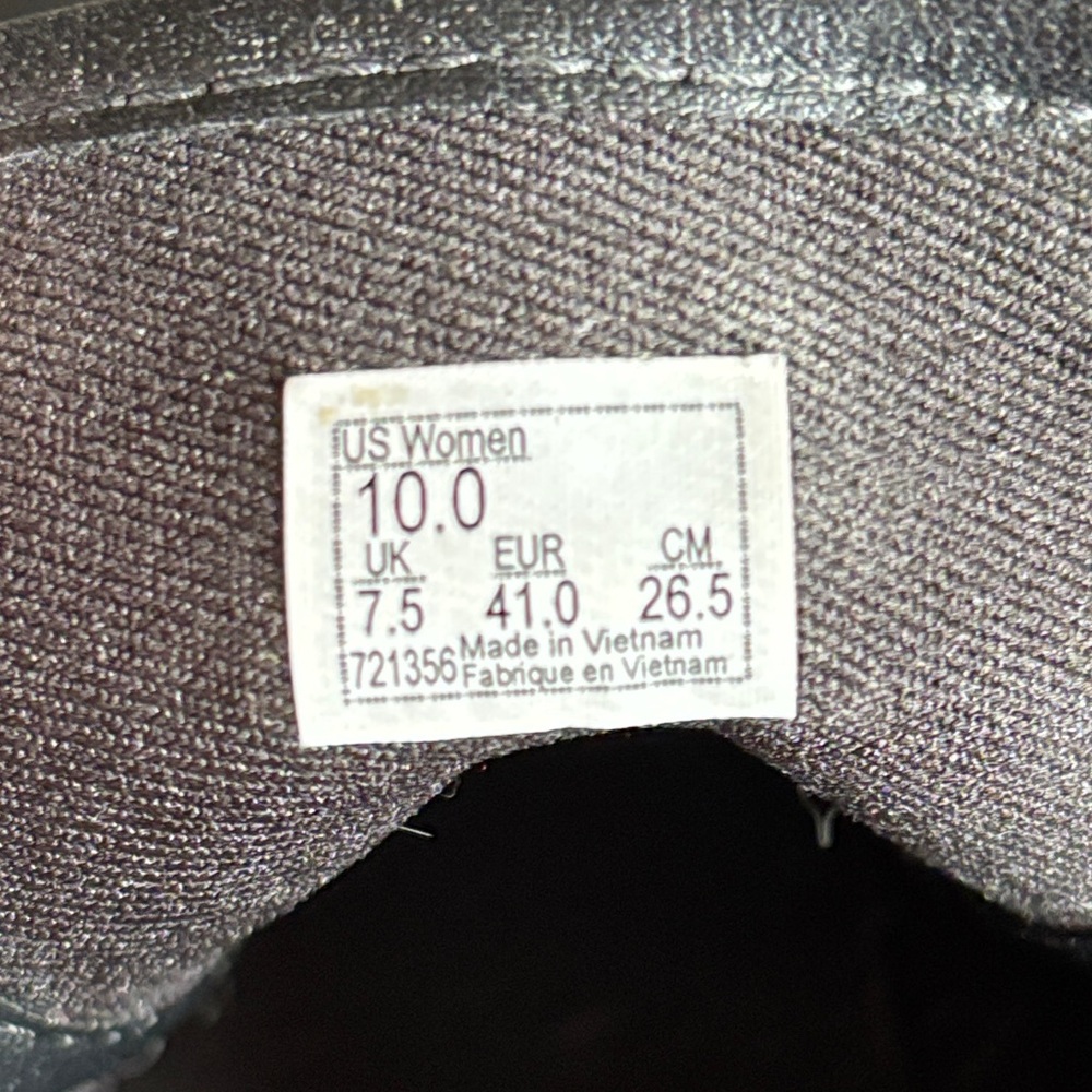 Vans Men's Black and White Sneakers - Picture 6 of 6